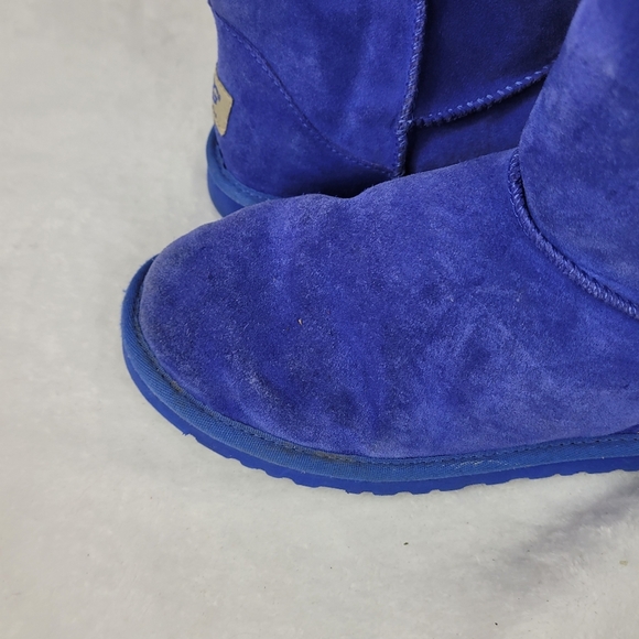 Pre-owned Rare blue Ugg boots US size 5 (big kid)with blue studs see photos - Picture 3 of 13